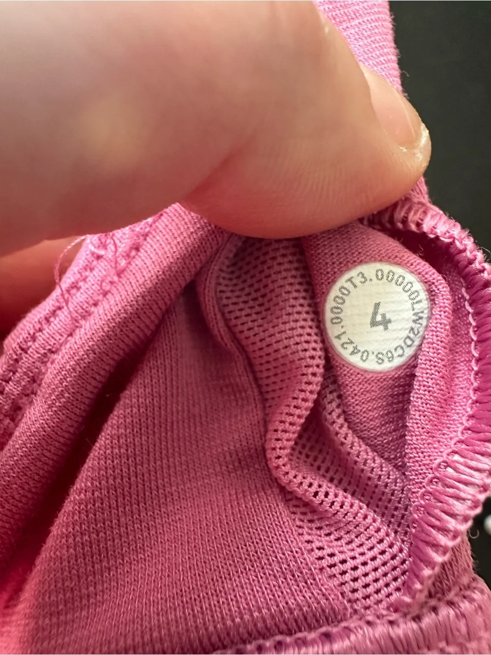 Lululemon nulu front darting sports bra size 4 pink